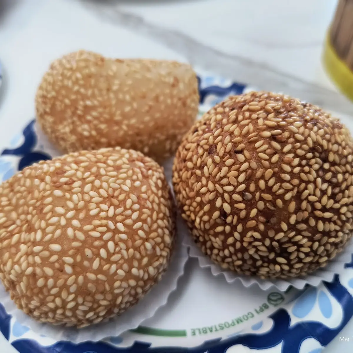 sesame ball w red bean 紅豆沙煎堆